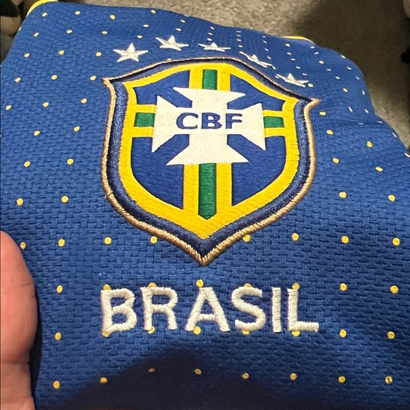 Retro Brazil Men’s medium Nike 2010 2011 Away soccer Jersey - Picture 7 of 8